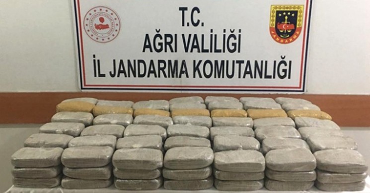 Ağrı'da 74 Kilogram Eroin Ele Geçirildi