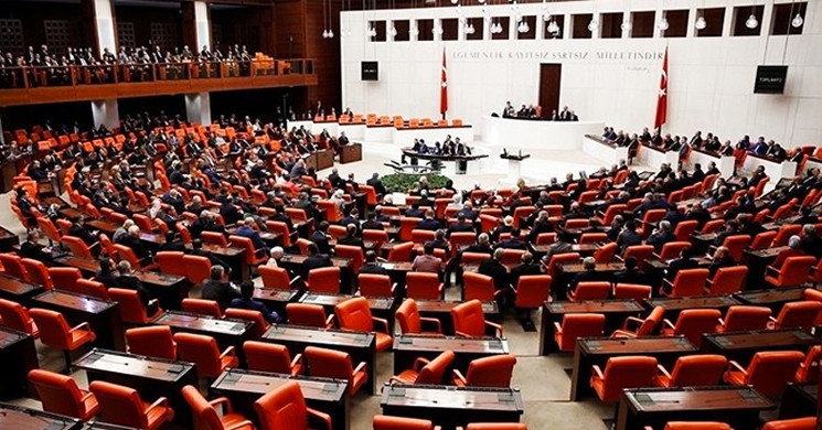 AK Parti'den 18 Maddelik Yeni Torba Yasa Teklifi