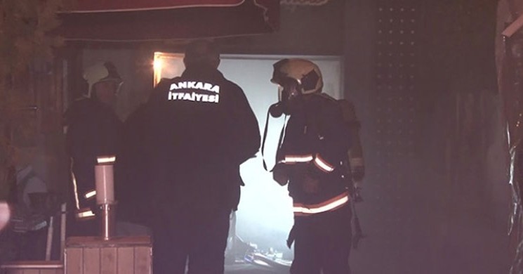 Ankara'da Eğlence Mekanında Korkutan Yangın
