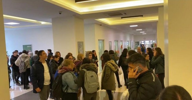 Maaşlarını Alamayan Öğretmenler Derse Girmedi
