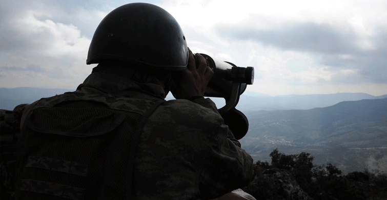 PKK/YPG'den Kaçan 2 Terörist Sınır Birliklerimize Teslim Oldu