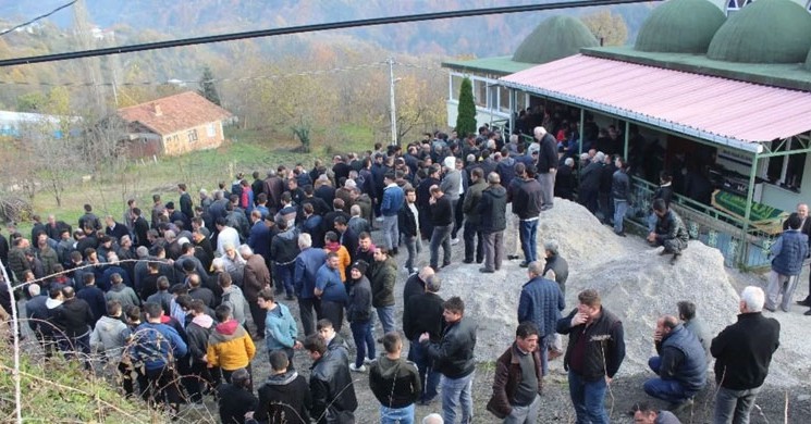 Torununu Hastaneye Götürüyordu! Kaza Yaptı: 3 Ölü