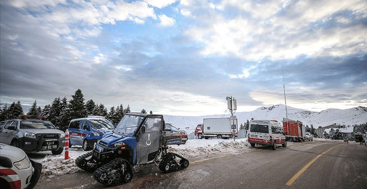 Uludağ'da Kaybolan İki Dağcıyı Arama Çalışmaları Sürüyor