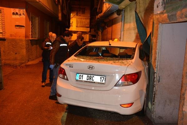 Adana'da bir kişi seyir halinde silahlı saldırıya uğradı