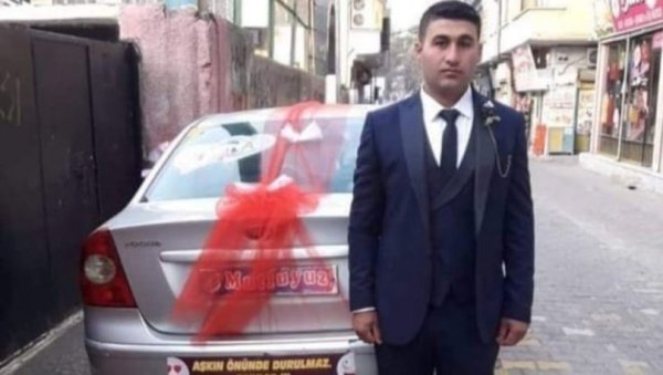 Düğününde vurulan damat kurtarılamadı