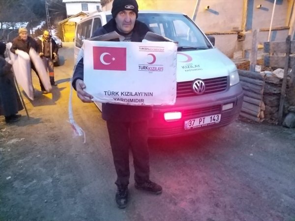 Kastamonu'da 2 ev ve bir ahır yandı