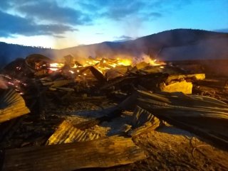 Kastamonu'da 2 ev ve bir ahır yandı
