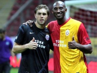 Kobe Bryant Galatasaray antrenmanına gelmişti