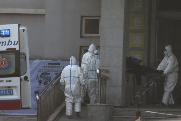 Koronavirüsünün yılanlardan insanlara geçtiği belirtildi