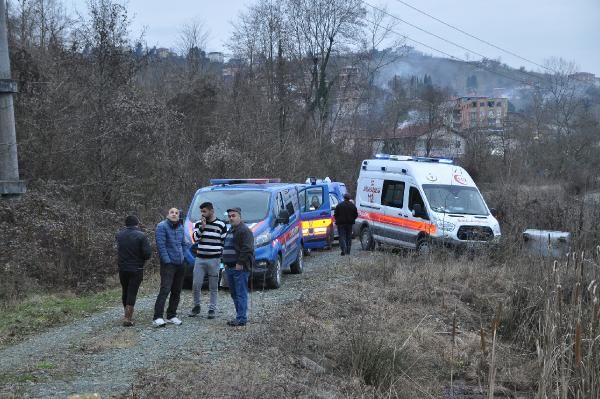 Oltası elektrik tellerine takılınca akıma kapılarak öldü -5