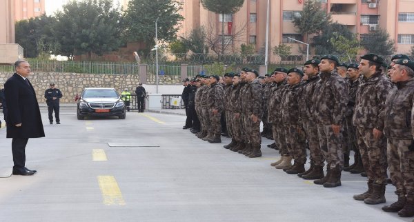 PÖH Mersin'den Barış Pınarı harekat bölgesine uğurlandı