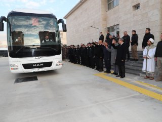 PÖH Mersin'den Barış Pınarı harekat bölgesine uğurlandı