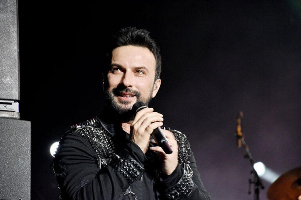 Tarkan'dan deprem sonrası güzel davranış