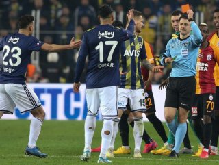 Fenerbahçe 'kırmızı kart' lideri