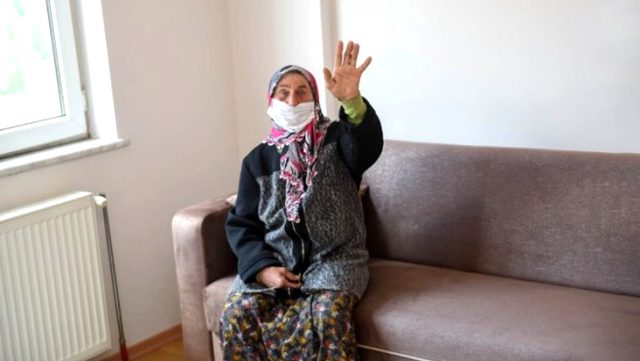 Sanatçı Haluk Levent'in çağrısıyla gecekonduda yaşayan Ülker teyze, yeni evine kavuştu