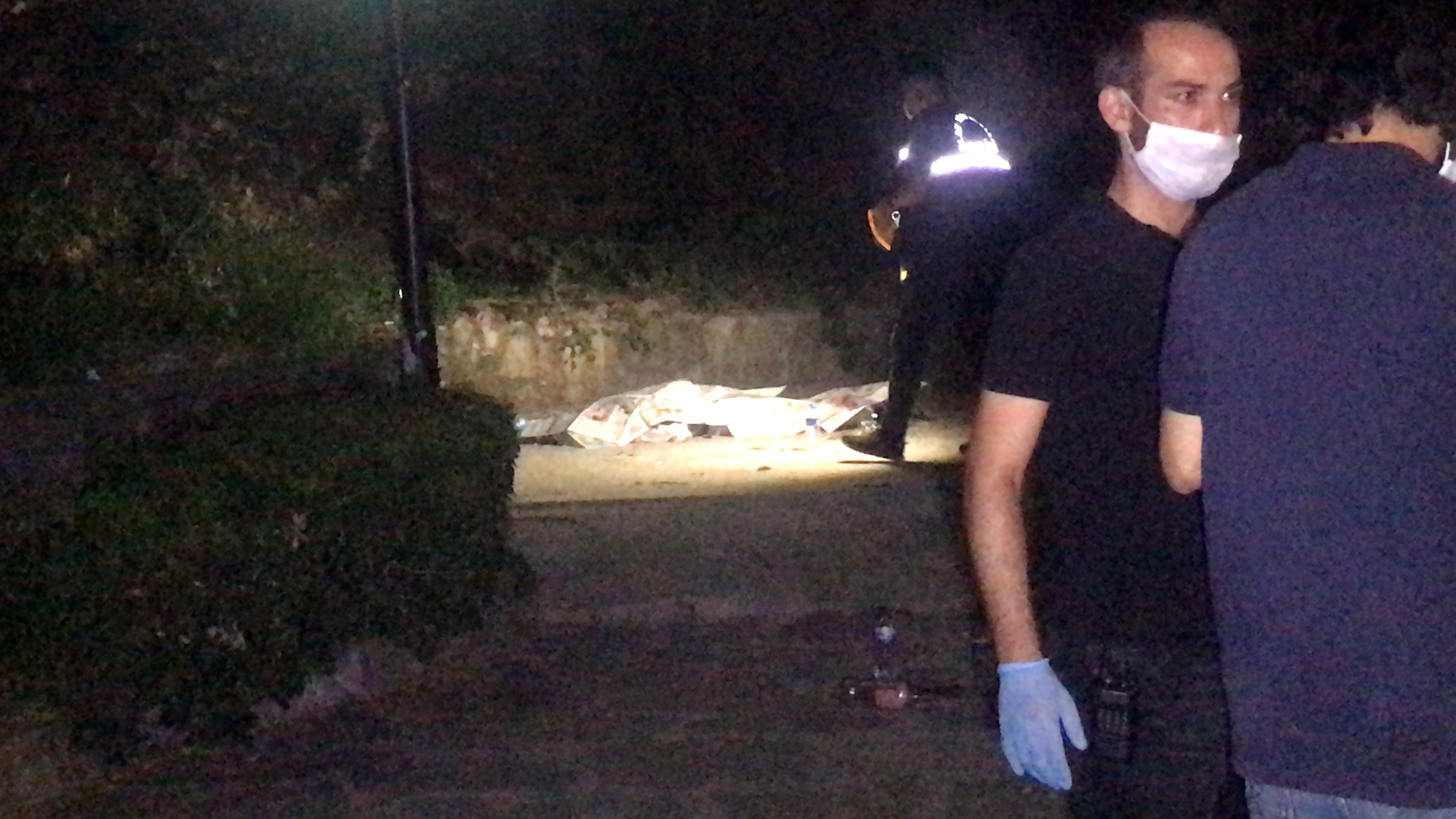 Bursa’da video çekmek için surlara çıkan kişi aşağı düştü #3