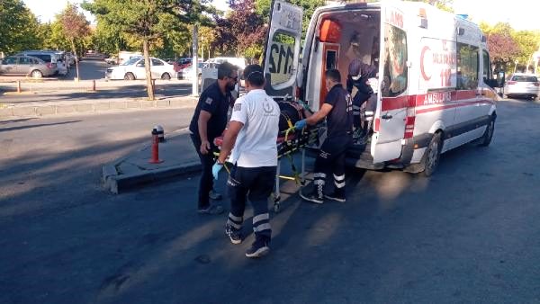 Kahramanmaraş'ta iki otomobil kafa kafaya çarpıştı: 1 ölü, 9 yaralı