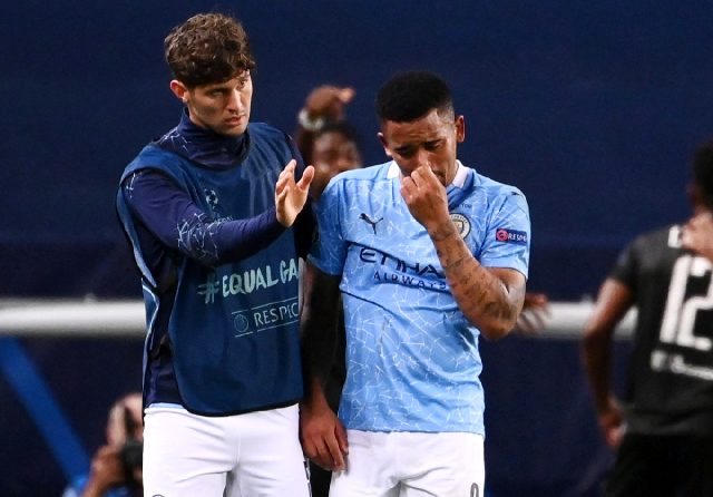 Sterling'in boş kaleye atamadığı pozisyon, Manchester City-Lyon maçına damga vurdu
