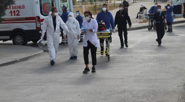 Hastanenin elektrik panosundaki arızada 12 hasta diğer hastanelere nakledildi