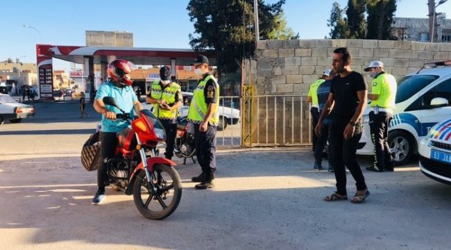 Suriye sınırında tescilsiz ve çalıntı motosikletler ele geçirildi
