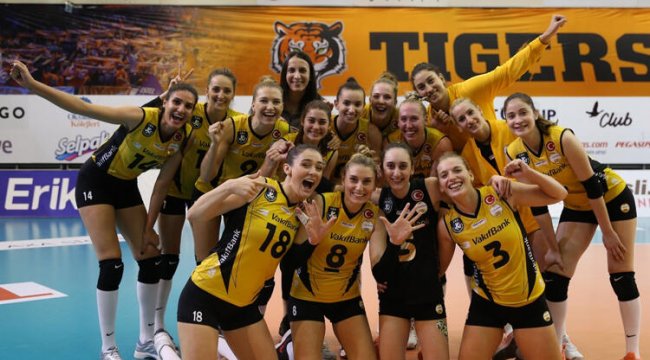 Voleybolun 'El Clasico'su VakıfBank'ın!